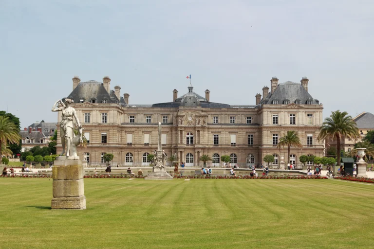 paris luxembourg gardens visit